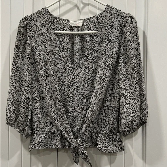 Sienna Sky Black and White Patterned Blouse - Picture 2 of 5